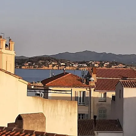 Loft 80m2 Dernier étage à 100m Plage, Centre, Port *